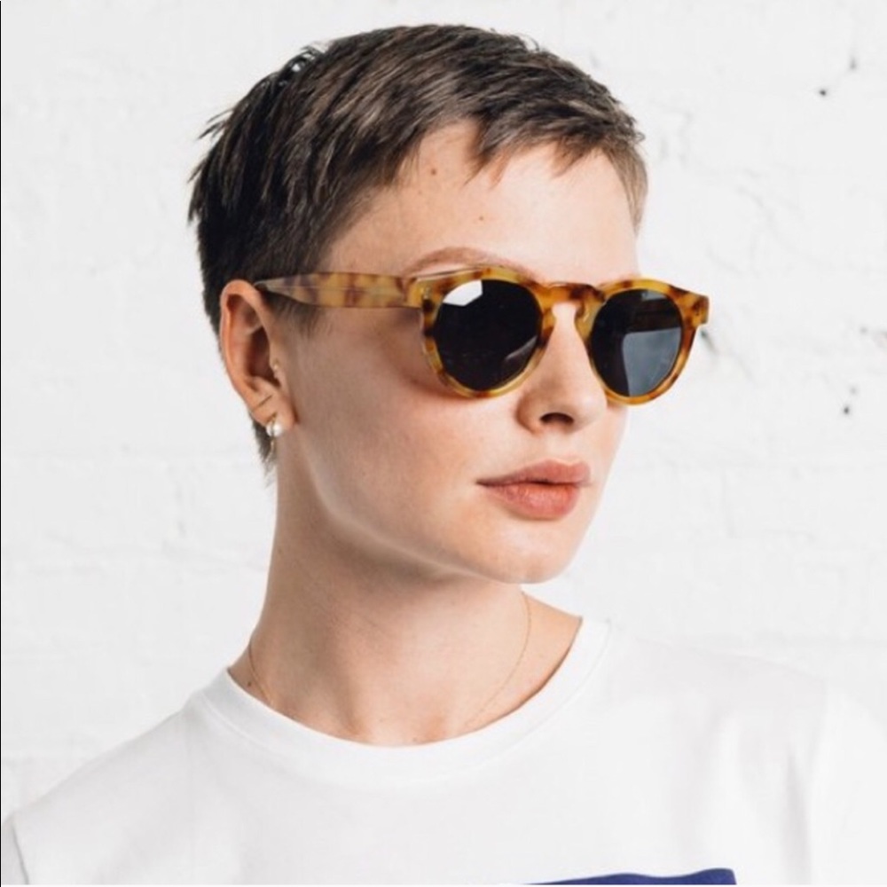 Rare Honey Amber Illesteva Leonard
